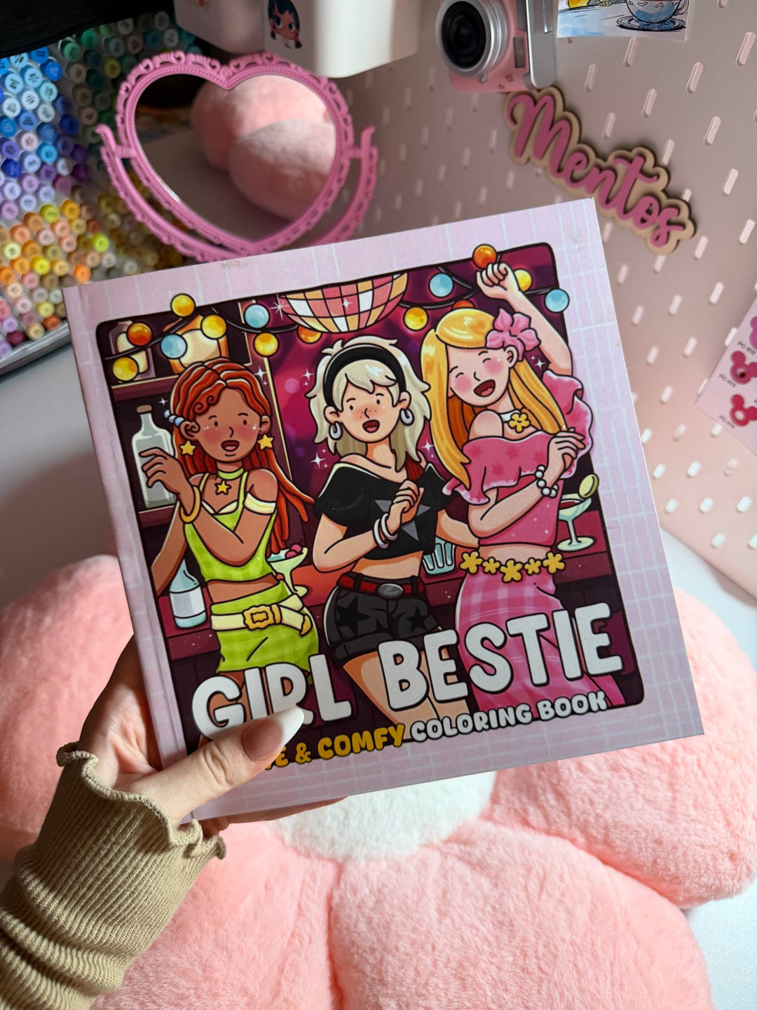 Girl besties
